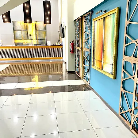 Kornilios Palace Hotel 4*