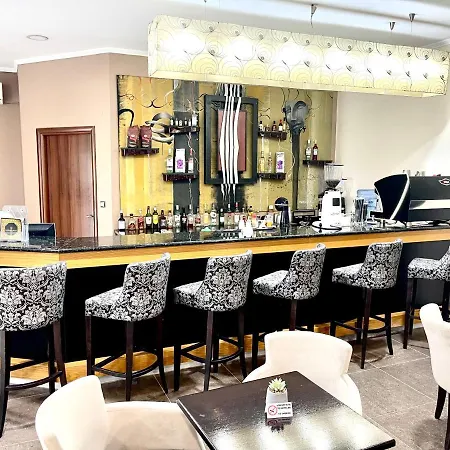 Ξενοδοχείο Kornilios Palace 4*