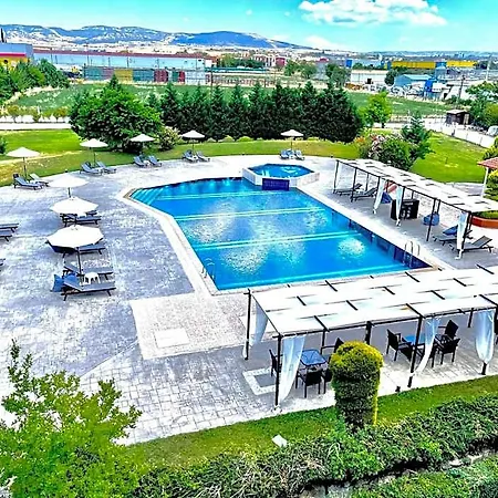 Kornilios Palace Hotel 4*