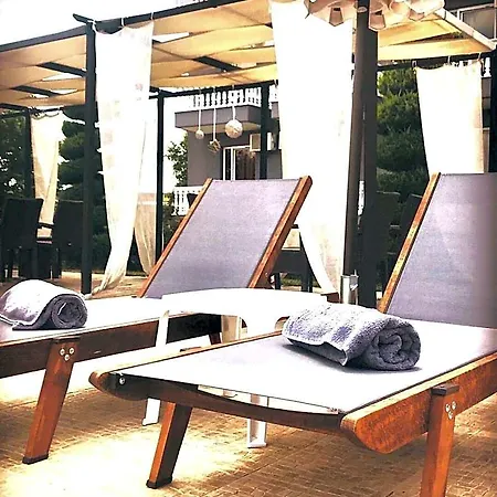 Kornilios Palace Hotel