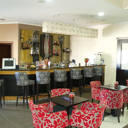 Kornilios Palace Hotel 4*