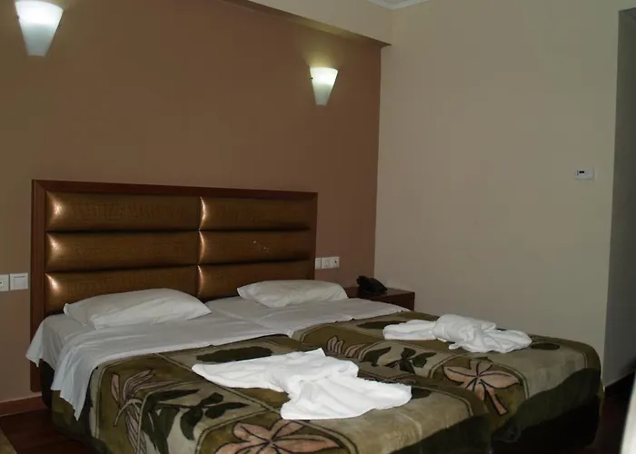 Kornilios Palace Otel